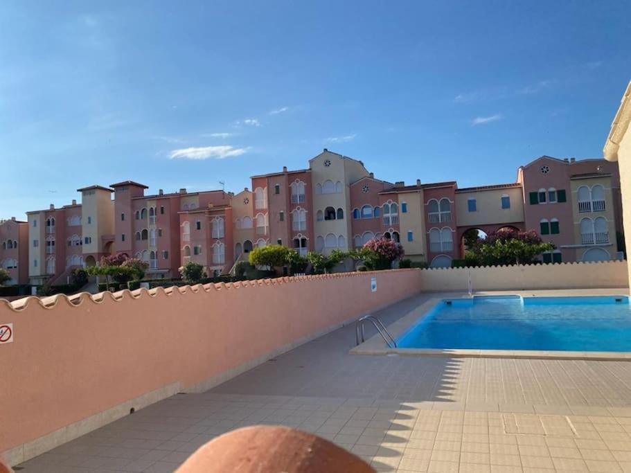 Superbe Studio Renove Avec Piscine Et Vue Marina Le Barcarès Extérieur photo